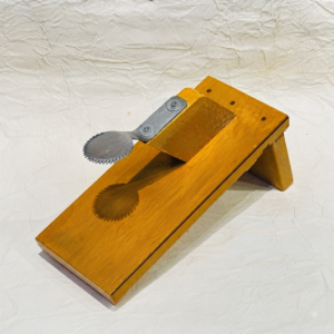 Coconut Scraper (Counter)